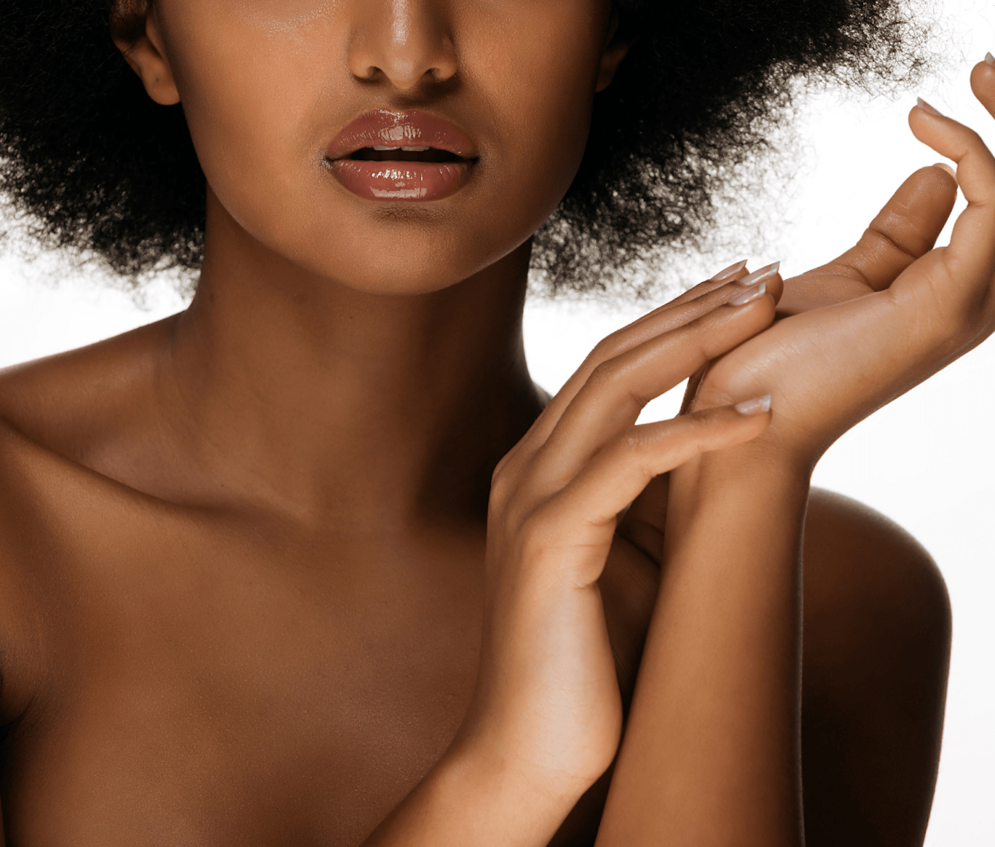 What does keratosis pilaris looks like?