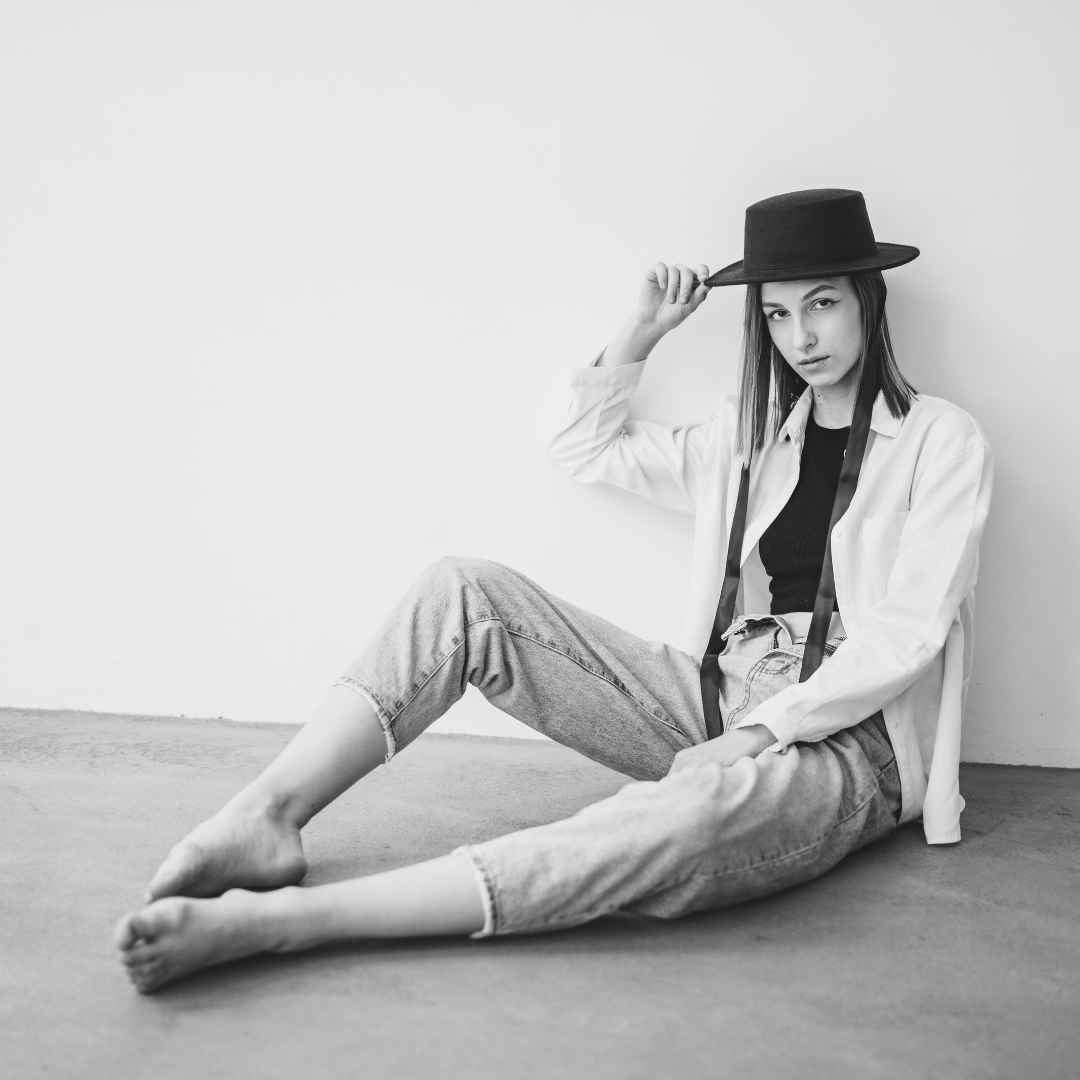 Who is microneedling recommended for?