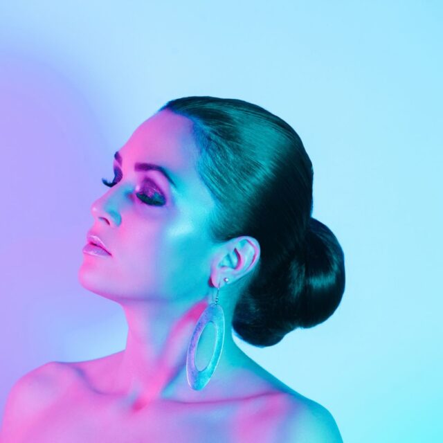 How hydra facial is done?